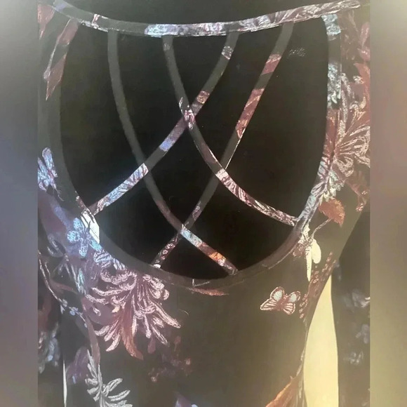 Mudd Floral Dress - Picture 4 of 5